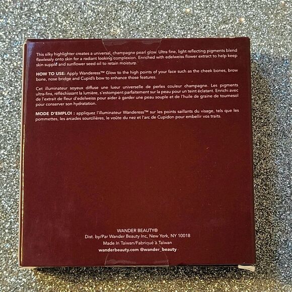 Wander Beauty Wanderess Glow Highlighter Compact After Glow 0.21 oz New OOS - Picture 4 of 13